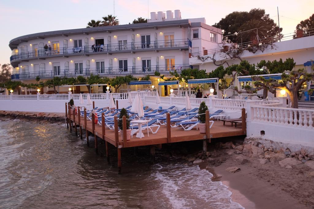 Hotel Restaurant Juanito Platja Sant Carlos de la Ràpita Dış mekan fotoğraf